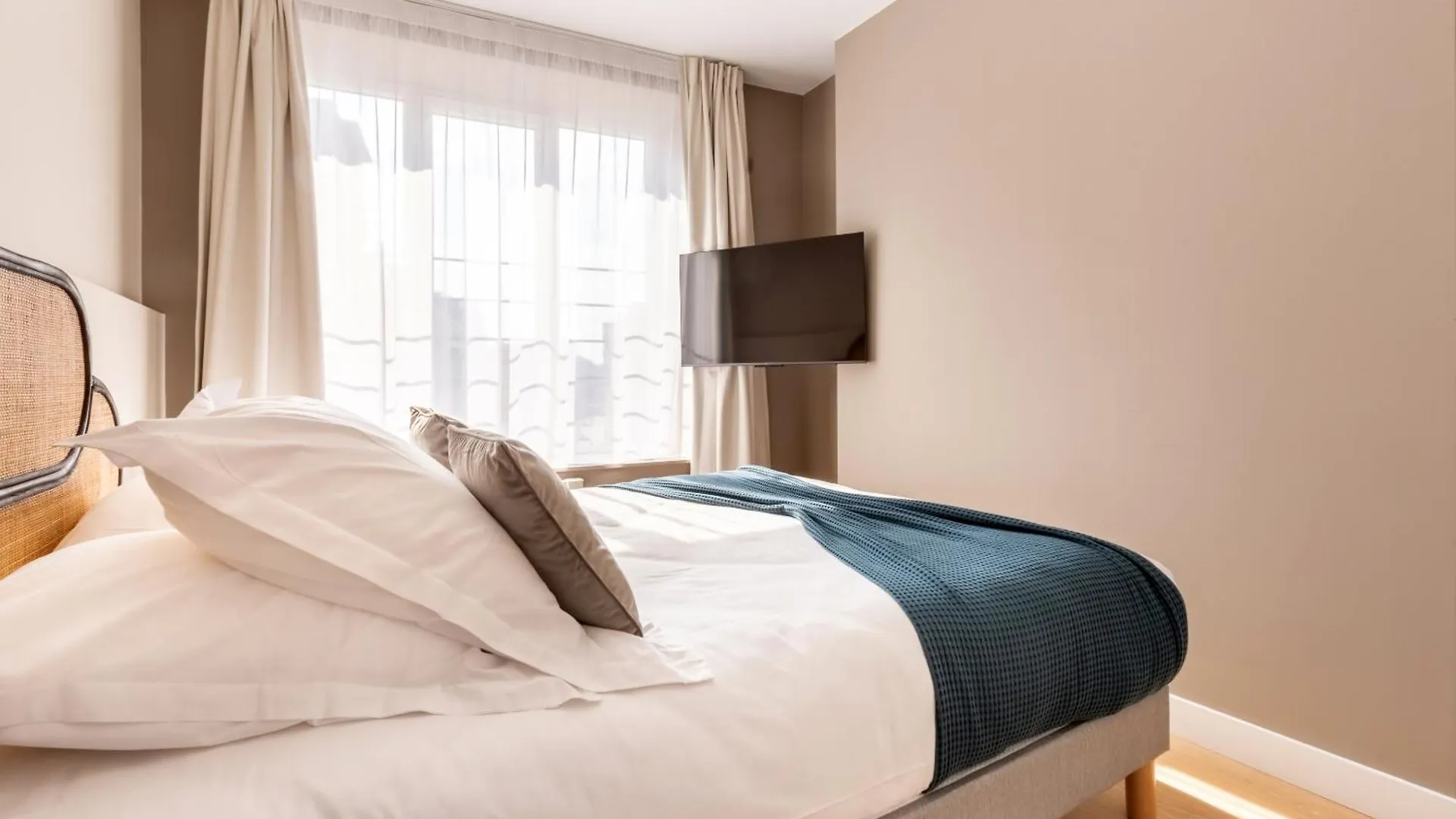 Au Chat Qui Dort Lille - Gare Appart hôtel